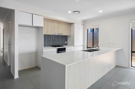 Property photo of 18 Duncombe Avenue Gledswood Hills NSW 2557