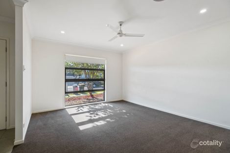 Property photo of 18 Duncombe Avenue Gledswood Hills NSW 2557