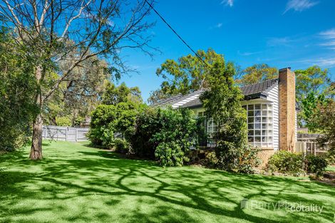 Property photo of 2 Ruthven Street Macleod VIC 3085