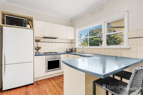 Property photo of 2 Ruthven Street Macleod VIC 3085