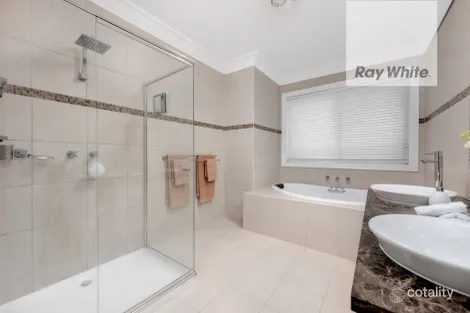 Property photo of 29 Silky Oak Drive Bundoora VIC 3083