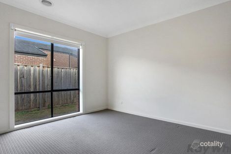 Property photo of 13 Daylily Drive Keysborough VIC 3173