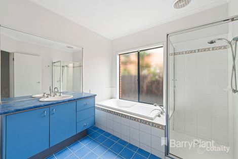 Property photo of 16 Eucumbene Road Manor Lakes VIC 3024