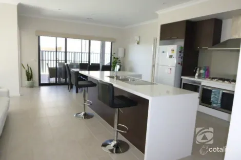 Property photo of 47 Arbourlea Boulevard Cranbourne North VIC 3977