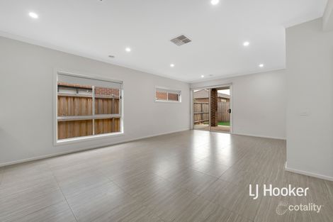 Property photo of 5 Pointer Avenue Wyndham Vale VIC 3024