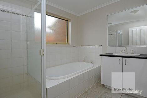 Property photo of 12 Star Grove Bundoora VIC 3083