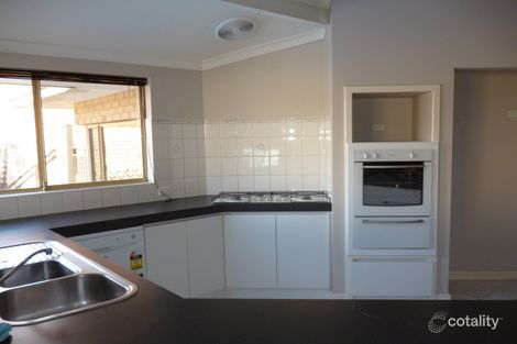 Property photo of 28 Arlington Loop Coogee WA 6166