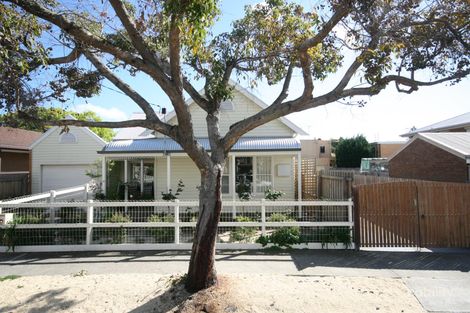 54 Saffron St, Newtown, VIC 3220