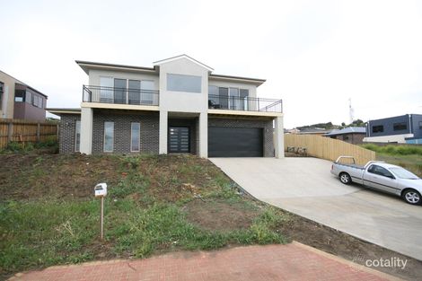 2 Kates Ct, Wandana Heights, VIC 3216