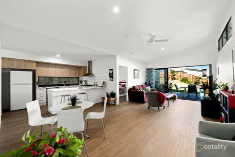 Property photo of 15 Lorikeet Place Burnside QLD 4560