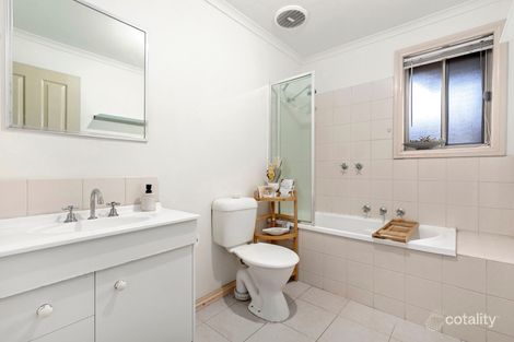 Property photo of 2/40 Scott Grove Kingsbury VIC 3083