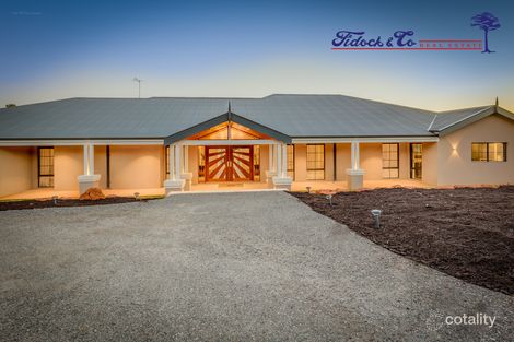 Property photo of 12 Glencoe Place Bedfordale WA 6112