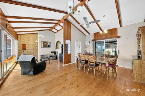 Property photo of 8 Intrepid Crescent Hallett Cove SA 5158