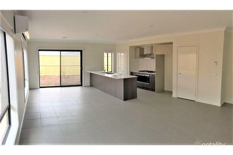 Property photo of 10 Grain Road Wyndham Vale VIC 3024