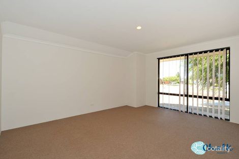Property photo of 15 Crusoe Link Secret Harbour WA 6173