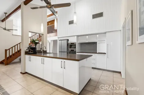 Property photo of 29 Marsengo Road Bateman WA 6150