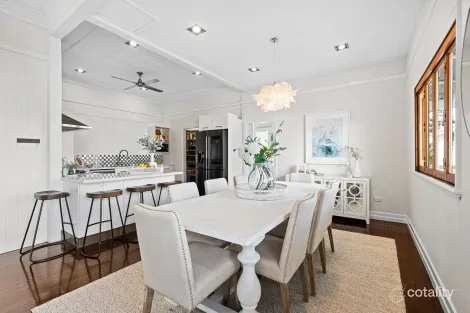 Property photo of 40 Sibley Road Wynnum West QLD 4178