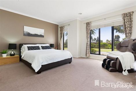 Property photo of 70 Donnici Drive Keysborough VIC 3173