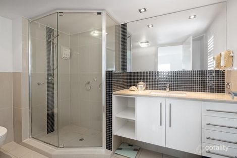 Property photo of 801/185 Redcliffe Parade Redcliffe QLD 4020