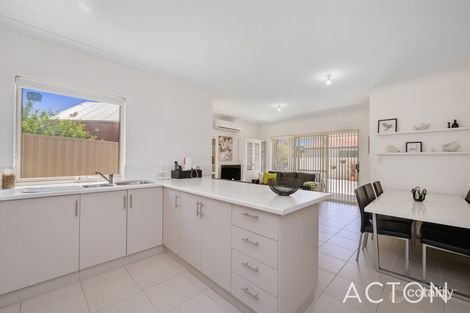 Property photo of 3A Lynn Street Hilton WA 6163