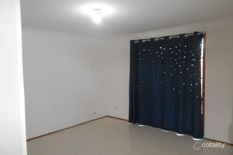 Property photo of 39 Colebee Crescent Hassall Grove NSW 2761