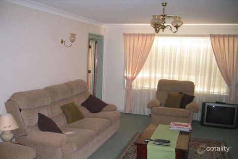 Property photo of 3 Howell Avenue Kanahooka NSW 2530