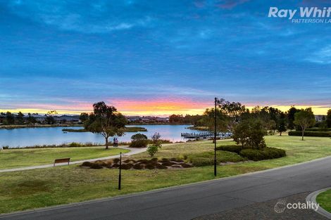 Property photo of 25 Waterside Drive Waterways VIC 3195