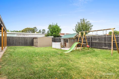 Property photo of 13 Laggan Court Endeavour Hills VIC 3802