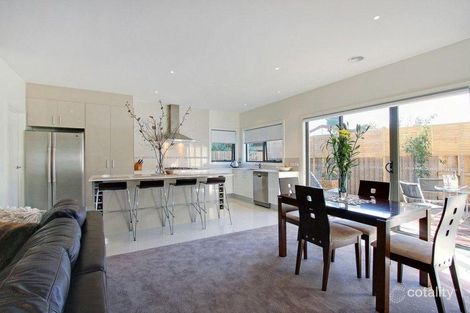 Property photo of 2/9 Macdonald Grove Mornington VIC 3931