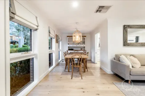 Property photo of 5 Wyuna Close Greensborough VIC 3088