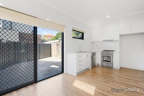 Property photo of 2/19 Holland Court Maidstone VIC 3012
