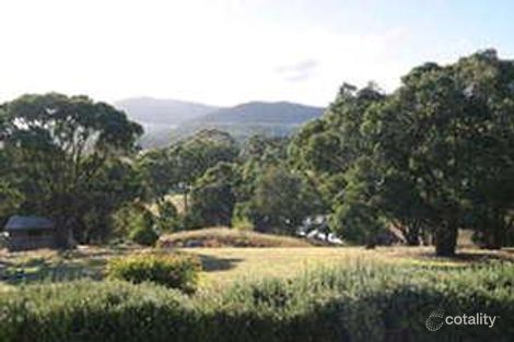 16 Cooraminta Cres, New Gisborne, VIC 3438