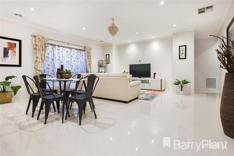 Property photo of 4 Lowell Drive Keysborough VIC 3173