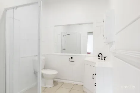 Property photo of 72 Bathurst Street Elliott Heads QLD 4670