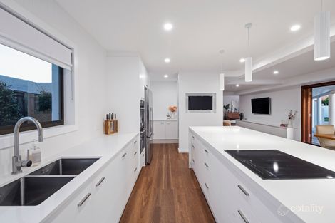 Property photo of 1 Selkirk Avenue Benowa QLD 4217