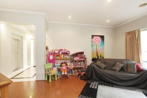 Property photo of 8 Jared Road Altona Meadows VIC 3028
