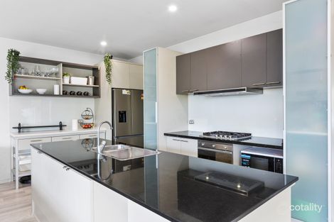 Property photo of 7 Suffolk Grove Mulgrave VIC 3170