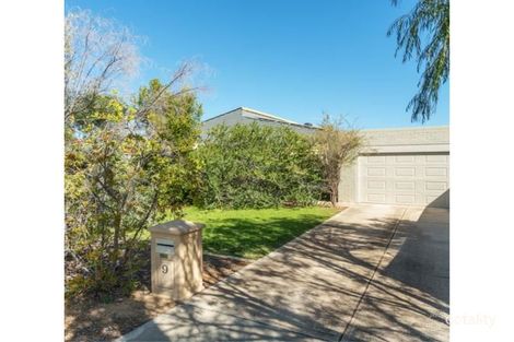9 Cassio Pl, Hamilton Hill, WA 6163