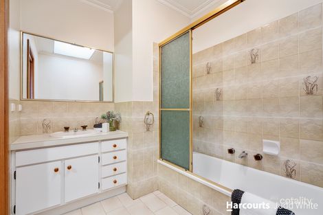 Property photo of 17 Wendy Court Wheelers Hill VIC 3150