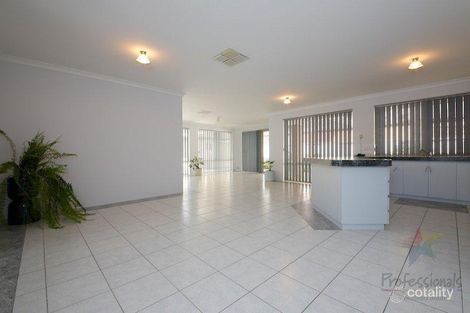 Property photo of 37 Simla Place Caversham WA 6055