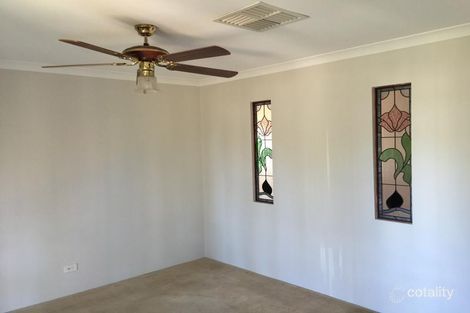 11 Maroon Pl, Warnbro, WA 6169