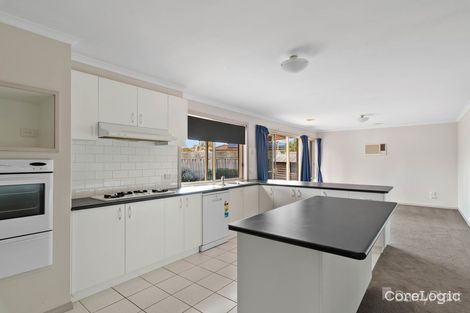 Property photo of 3 Jim Court Berwick VIC 3806