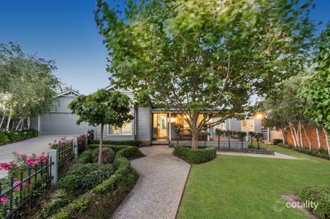 8 Oakview Ct, Highton, VIC 3216