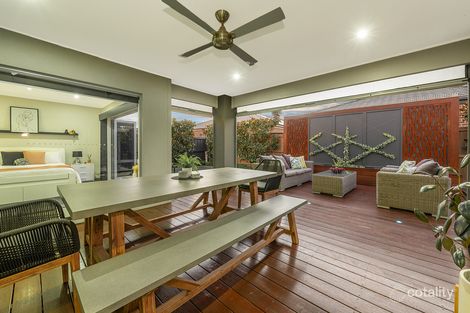 Property photo of 21 Stoneleigh Road Cranbourne North VIC 3977