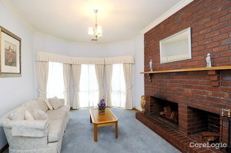 Property photo of 10 Cash Fues Place Wantirna VIC 3152
