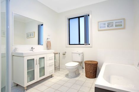 Property photo of 21 Hodgkinson Crescent Panania NSW 2213