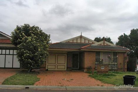 18 Ellerston Ct, Wattle Grove, NSW 2173