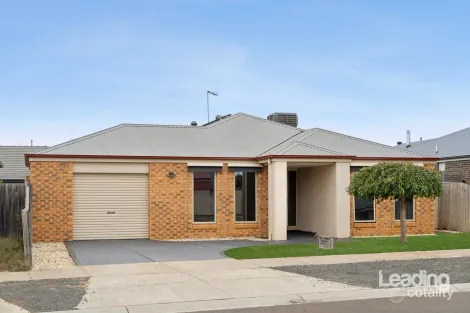 3 Lancelot Cres, Lancefield, VIC 3435