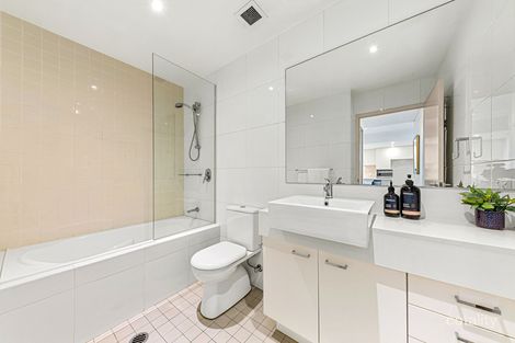 Property photo of 683/33 Hill Road Wentworth Point NSW 2127