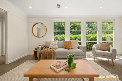 12 Bundeela St, Narrabundah, ACT 2604